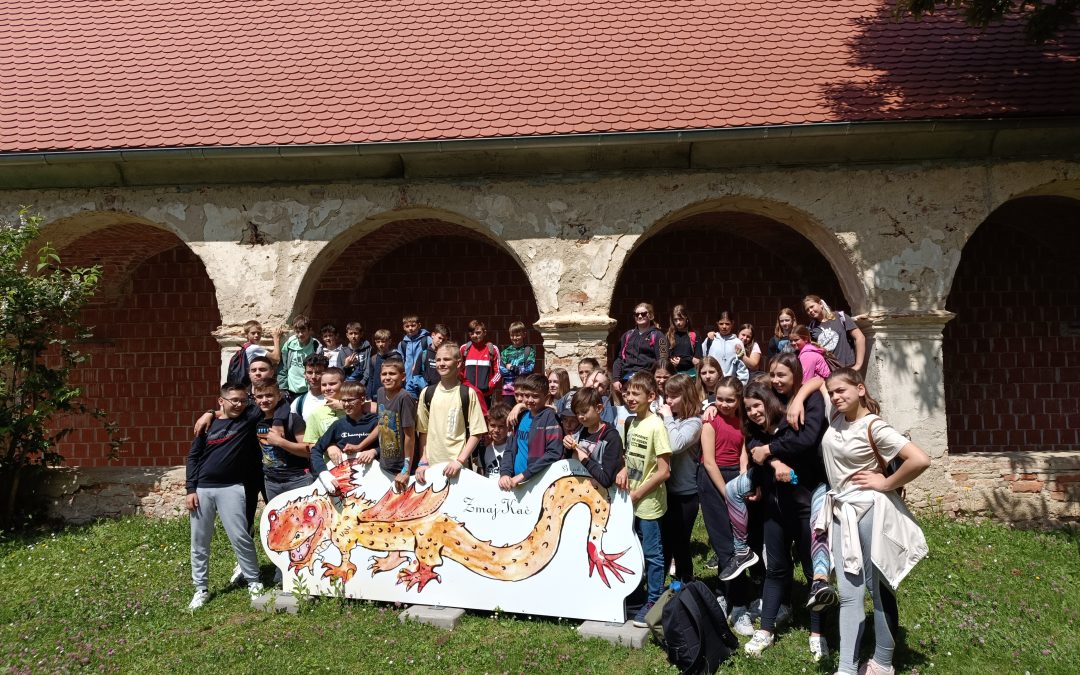 Potep šestošolcev po zanimivi Vulkaniji